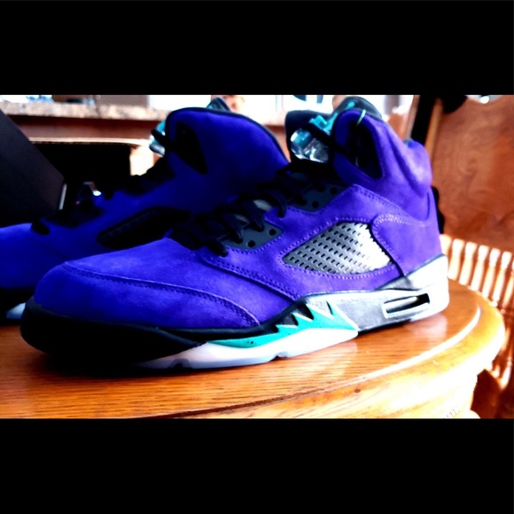 jordan shoes - Picture 2 of 4